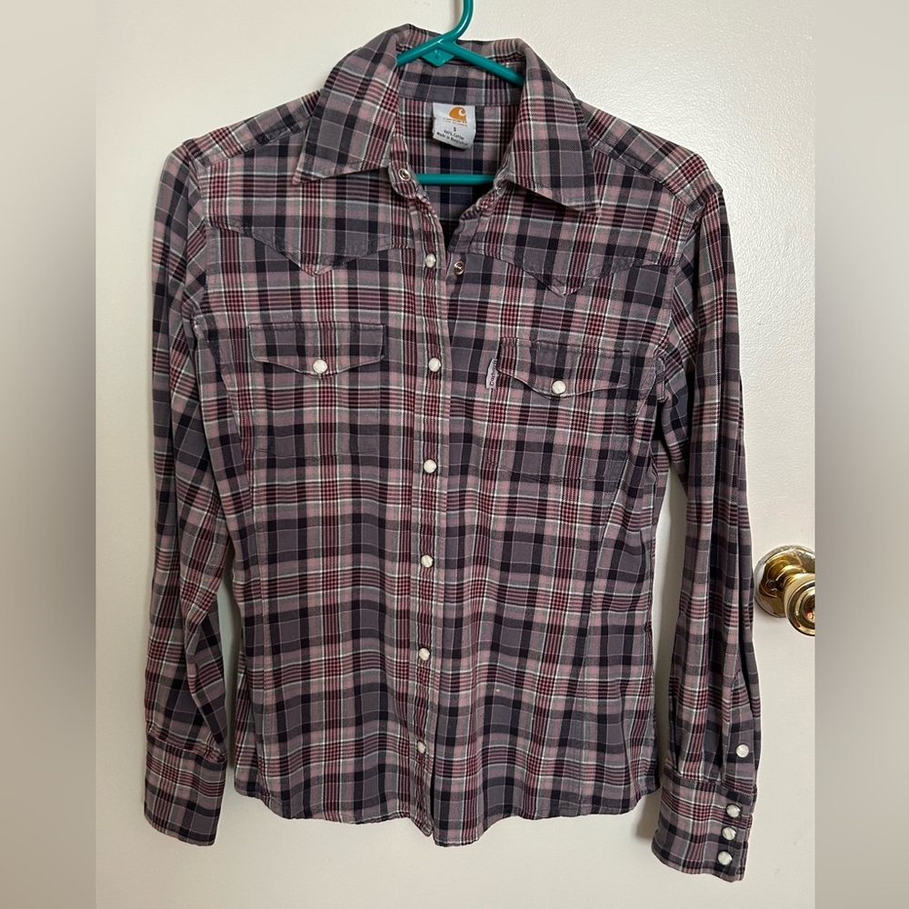 Carhartt Women’s Plaid button down shirt. Heavier cotton shirt for cooler days